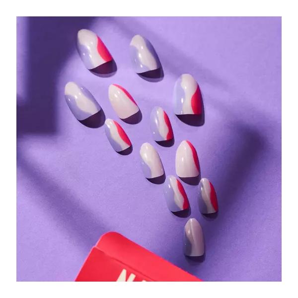 Essence Cosmetics Nails In Style Uas Artificiales Stay Wavy 12 U