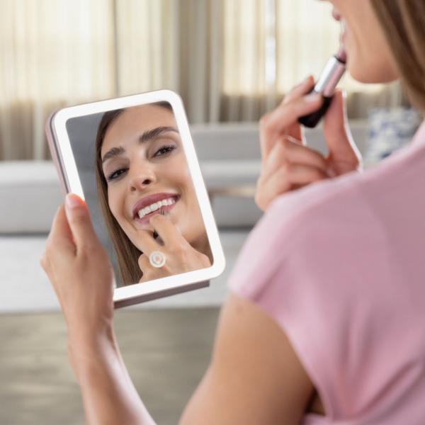 Medisana CM 400 specchietto per trucco Libera installazione Rettangolare