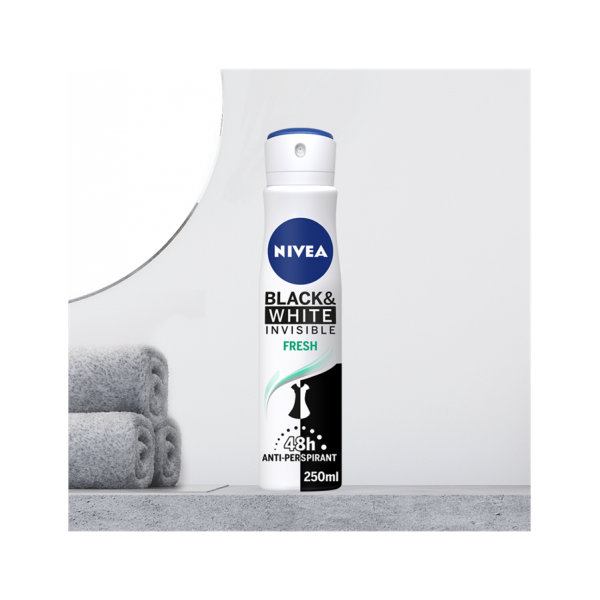 Nivea Invisible White And Black Fresh Spray 200ml