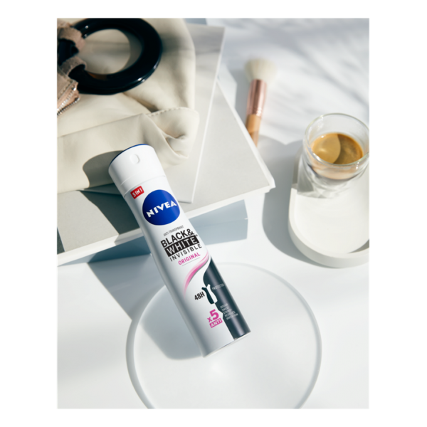 Nivea Invisible For Black And White Clear Spray 200ml