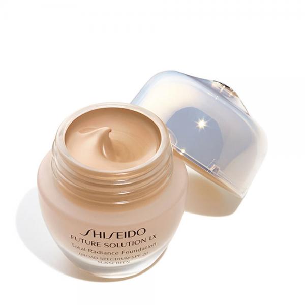 Shiseido Future Solution LX Total Radiance Foundation Neutral 4 30ml