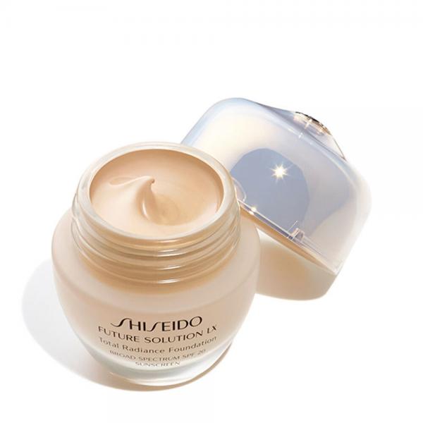 Shiseido Future Solution LX Total Radiance Foundation Golden 3 30ml