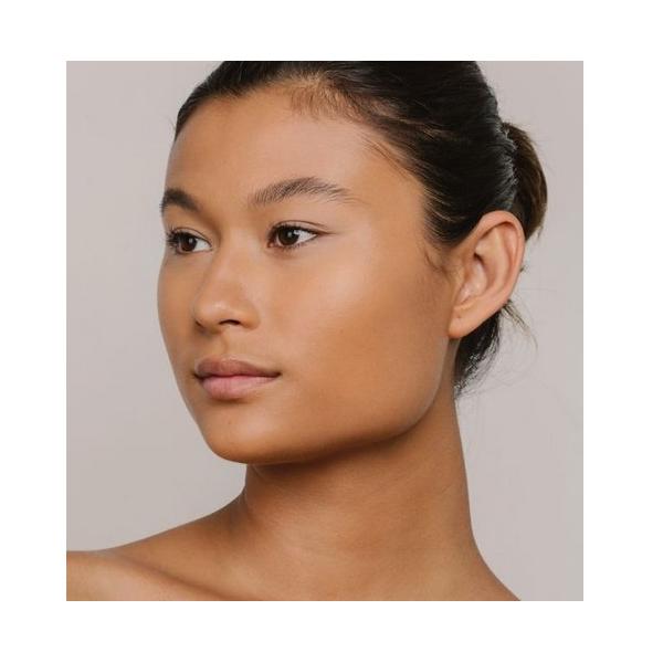 Mádara Madara Skin Equal Base Soft Glow Spf15 60 Olive 30ml