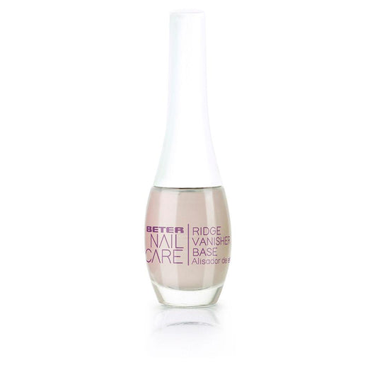 Meilleur soin des ongles, meilleure base pour des ongles lisses et parfaits.
