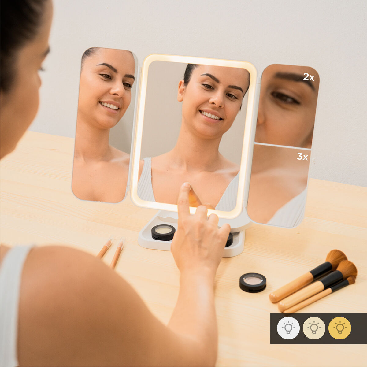 Specchio da Trucco Triptico Ricaricabile con Ingrandimento e Luce LED Miled InnovaGoods