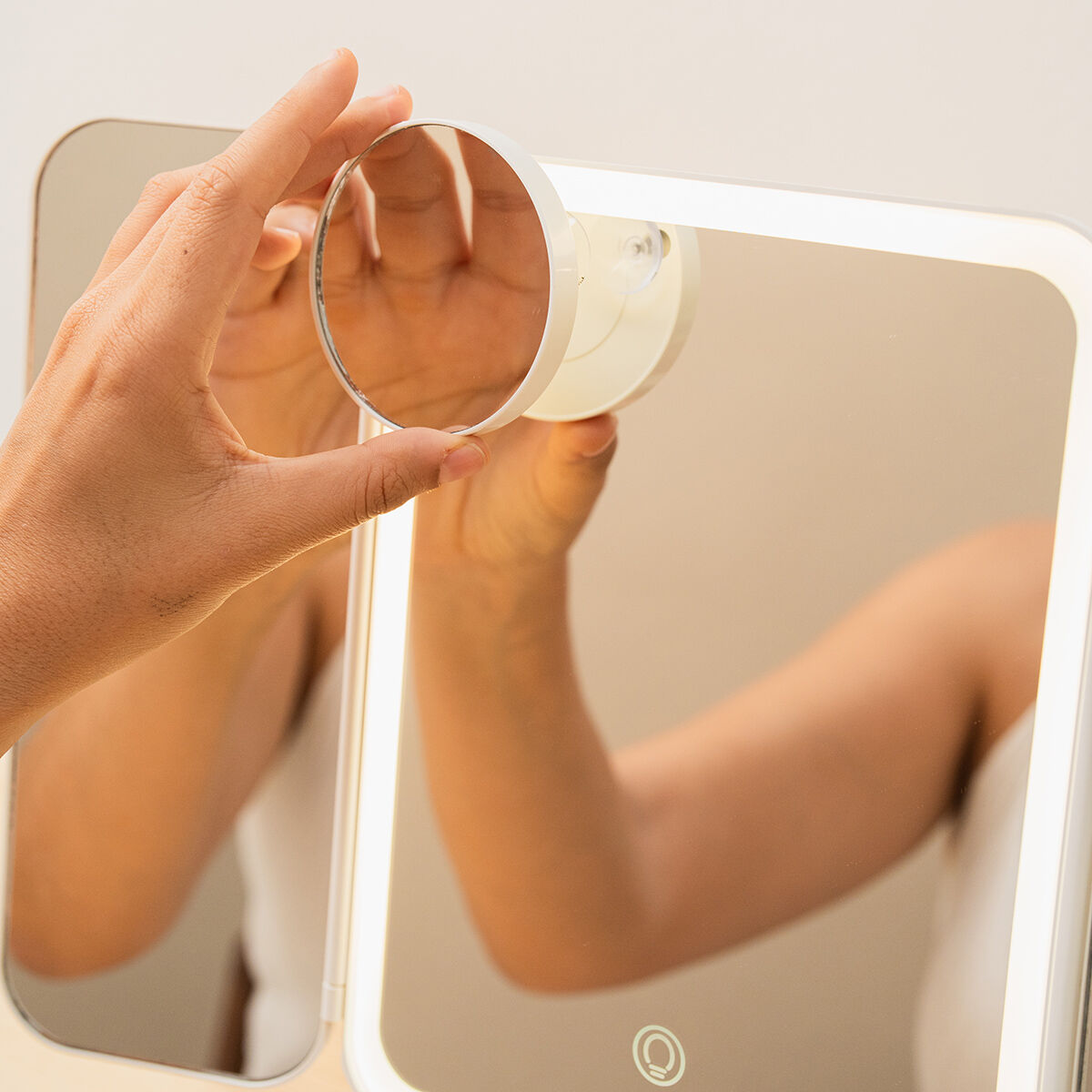 Specchio da Trucco Triptico Ricaricabile con Ingrandimento e Luce LED Miled InnovaGoods